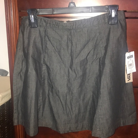 Vans Banquet Skirt - Picture 2 of 3